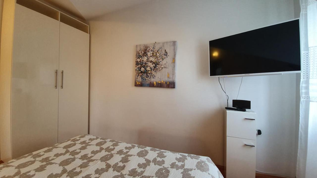 Apartments Magdalena Mali Lošinj Oda fotoğraf